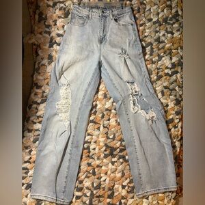 Wild Fable Light Wash Distressed Women’s Jeans - Casual Straight Leg